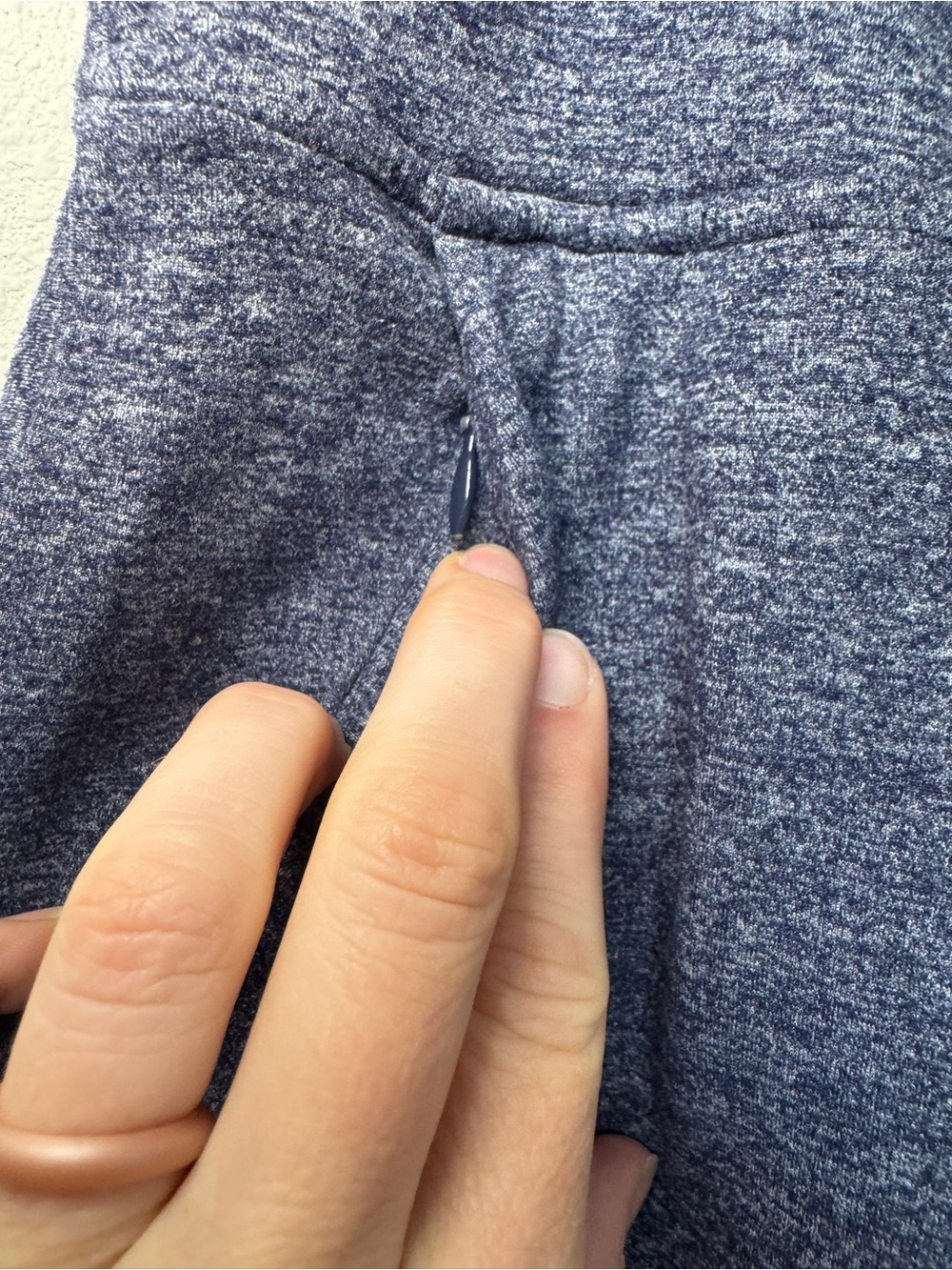 Lululemon Ready to Rulu Joggers in a heathered navy blue color - Picture 4 of 8